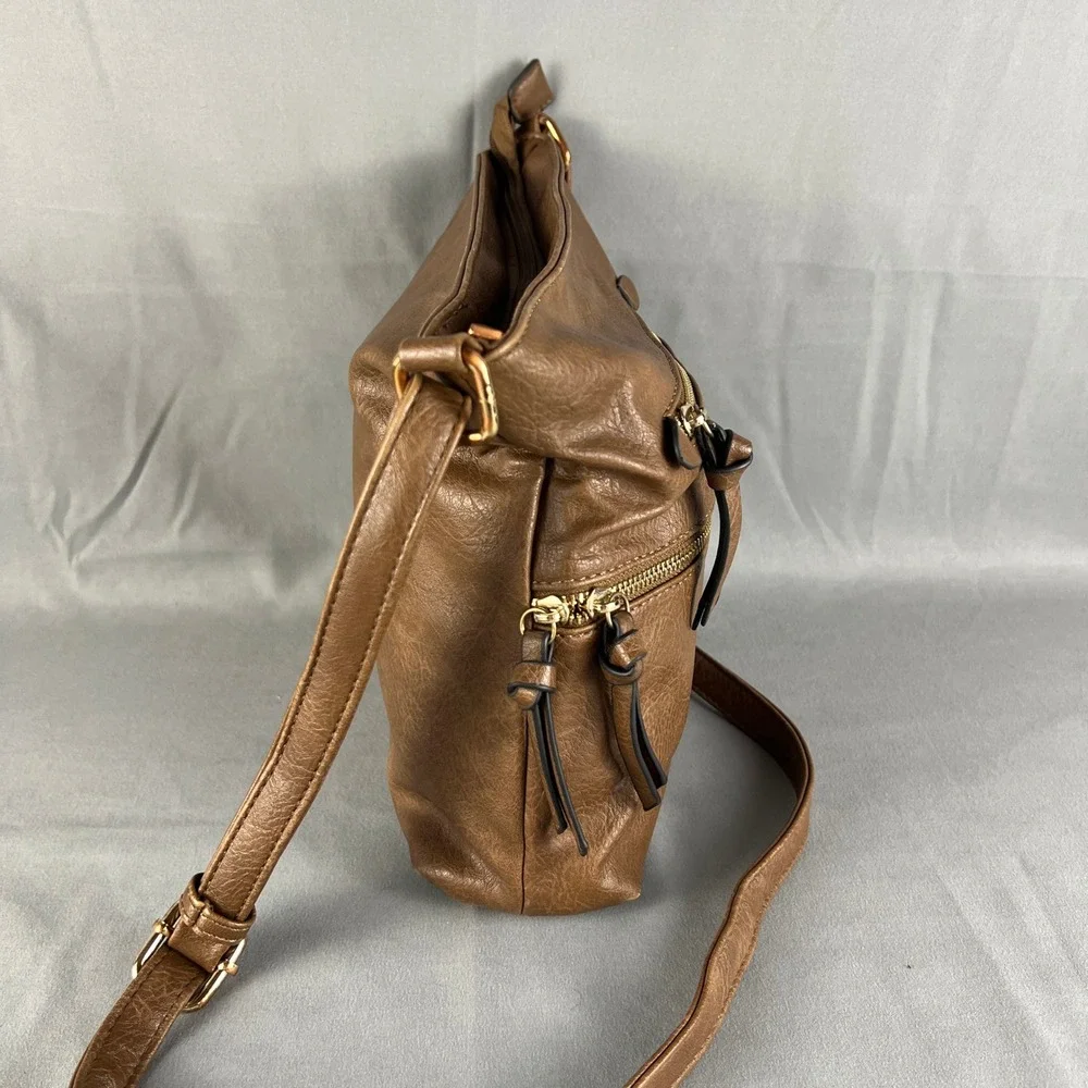 Womens Fashion Crossbody Bag Brown Leather Multiple Zip Pockets Adjustable Strap
